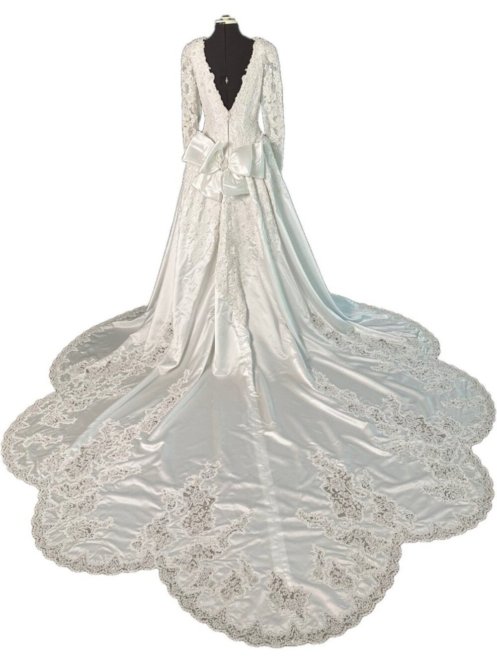 Mon Cheri Vintage Wedding Dress Size S/M Lace Satin Cathedral Bow Back Bridal